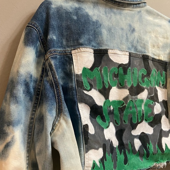 Custom Hand Painted Michigan State Denim Jacket, Size XL - Picture 6 of 14